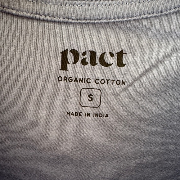 Bundle of 2 Women's Short Sleeve Tops, one Pact Organic Cotton & one Dressbarn - Picture 2 of 8